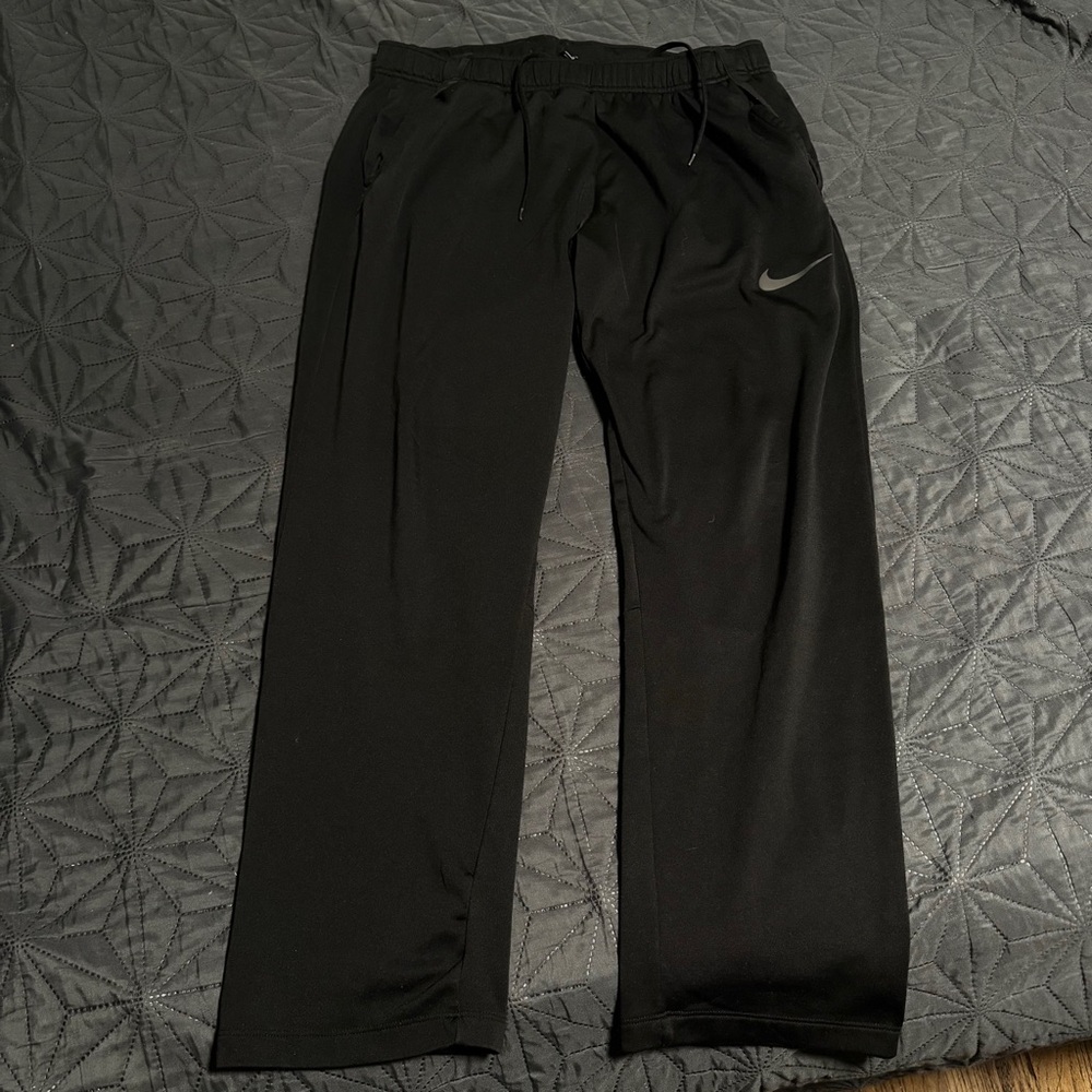 Nike Black Dri-FIT Standard Fit Sweatpants